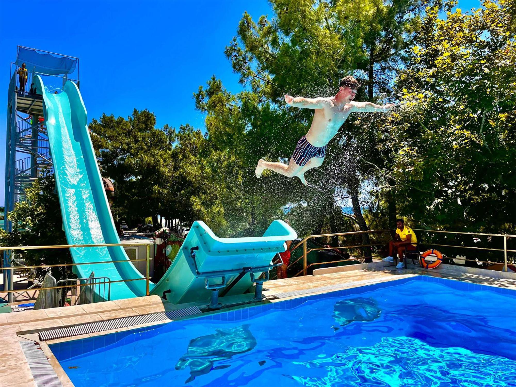 Daima Biz Hotel - Dolusu Aquapark Access Kemer Exterior foto